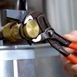 Высокотехнологичные сантехнические клещи Cobra Knipex 87 02 180 T. Фото-6